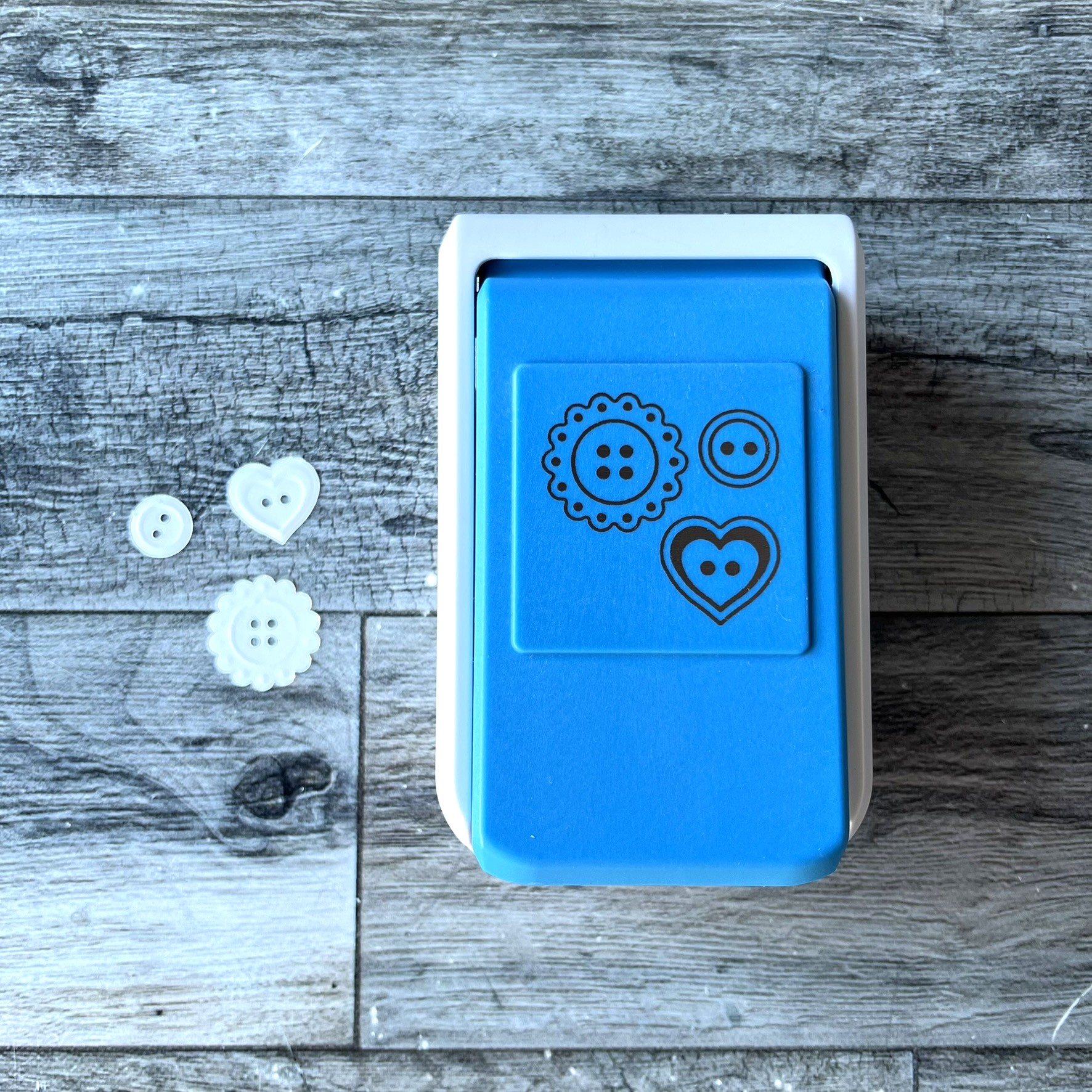 Embossed Button Trio Decorative Punch - Used No Box - Tessa Scrapbooks